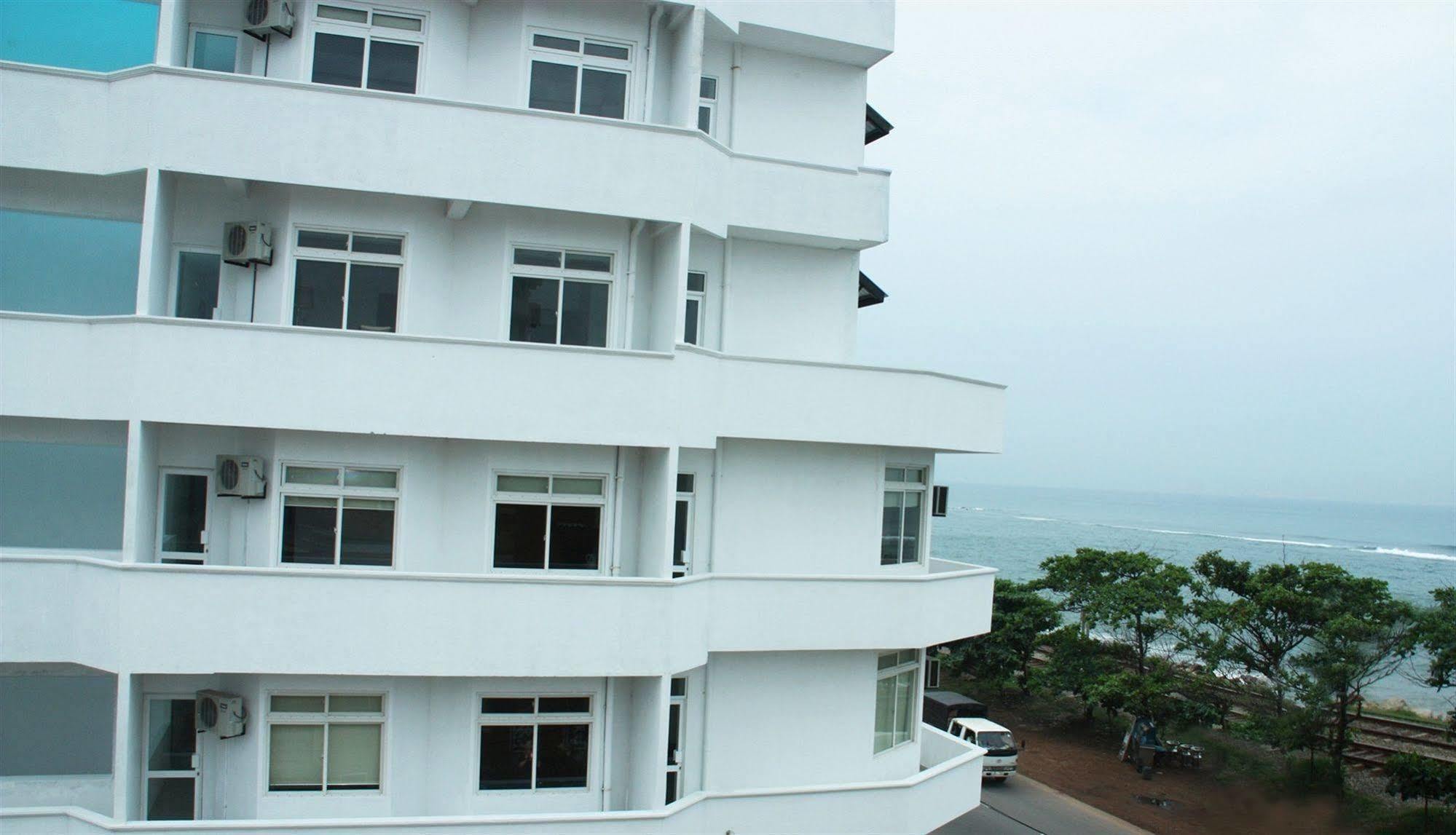 Sai Sea City Hotel Colombo Exterior foto